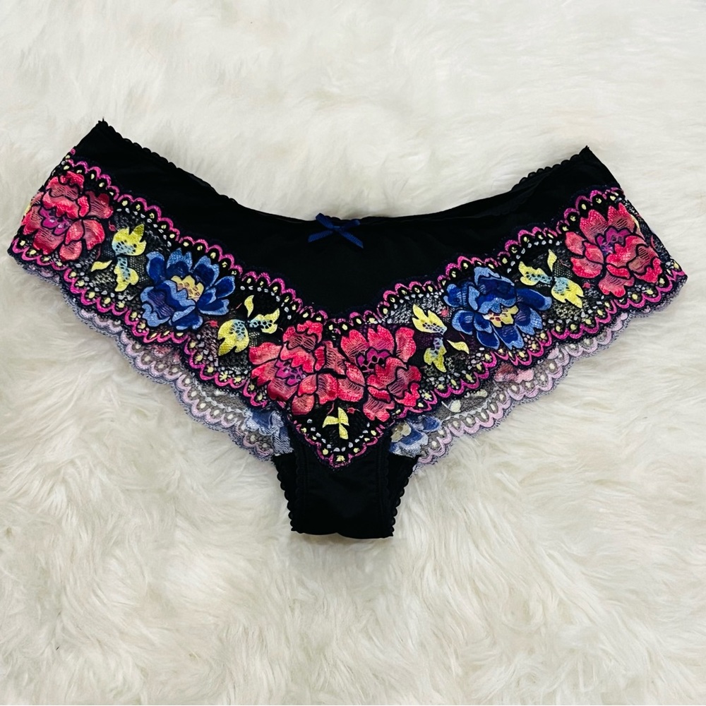 Floral lace Panties from Italy